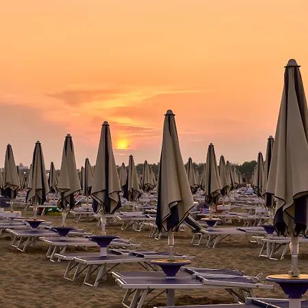 Lovely With Sea View Apartment Bibione
